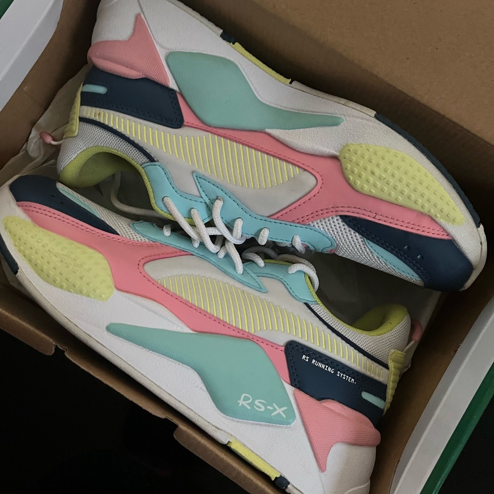 Puma sneakers